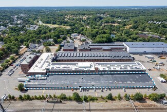 Plus de détails pour 1 Westinghouse Plz, Hyde Park, MA - Industriel/Logistique à louer