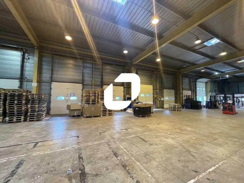 Industriel/Logistique dans Dourdan à vendre - Photo de l’immeuble – Image 3 sur 10