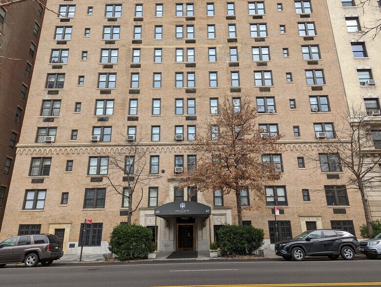45 W 81st St, New York, NY à louer - Photo de l’immeuble – Image 1 sur 1