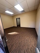 30941 Agoura Rd, Westlake Village, CA à louer Photo intérieure– Image 2 sur 3