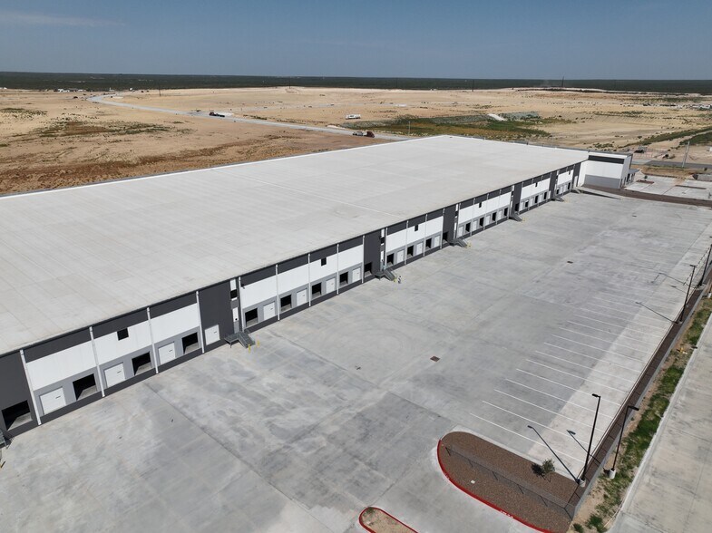 1203 Reuthinger Pky, Laredo, TX à vendre - Photo de l’immeuble – Image 3 sur 15