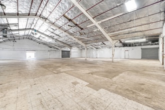 7230 Maie Ave, Los Angeles, CA à louer Photo intérieure– Image 1 sur 5