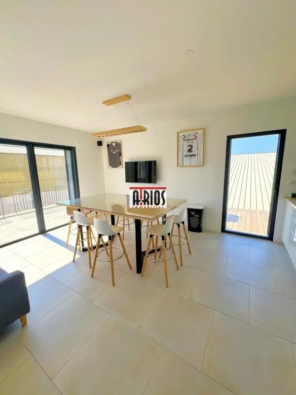 Local d'activités dans La Farlède à vendre Photo de l’immeuble– Image 1 sur 14