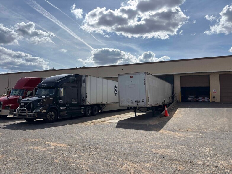 2260 State Rd, Bensalem, PA à louer - Photo de l’immeuble – Image 3 sur 11