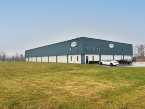 331 Park East Blvd, New Albany, IN à louer Photo de l’immeuble– Image 1 sur 7