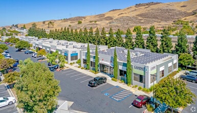 6080 Hellyer Ave, San Jose, CA à louer Photo de l’immeuble– Image 2 sur 7