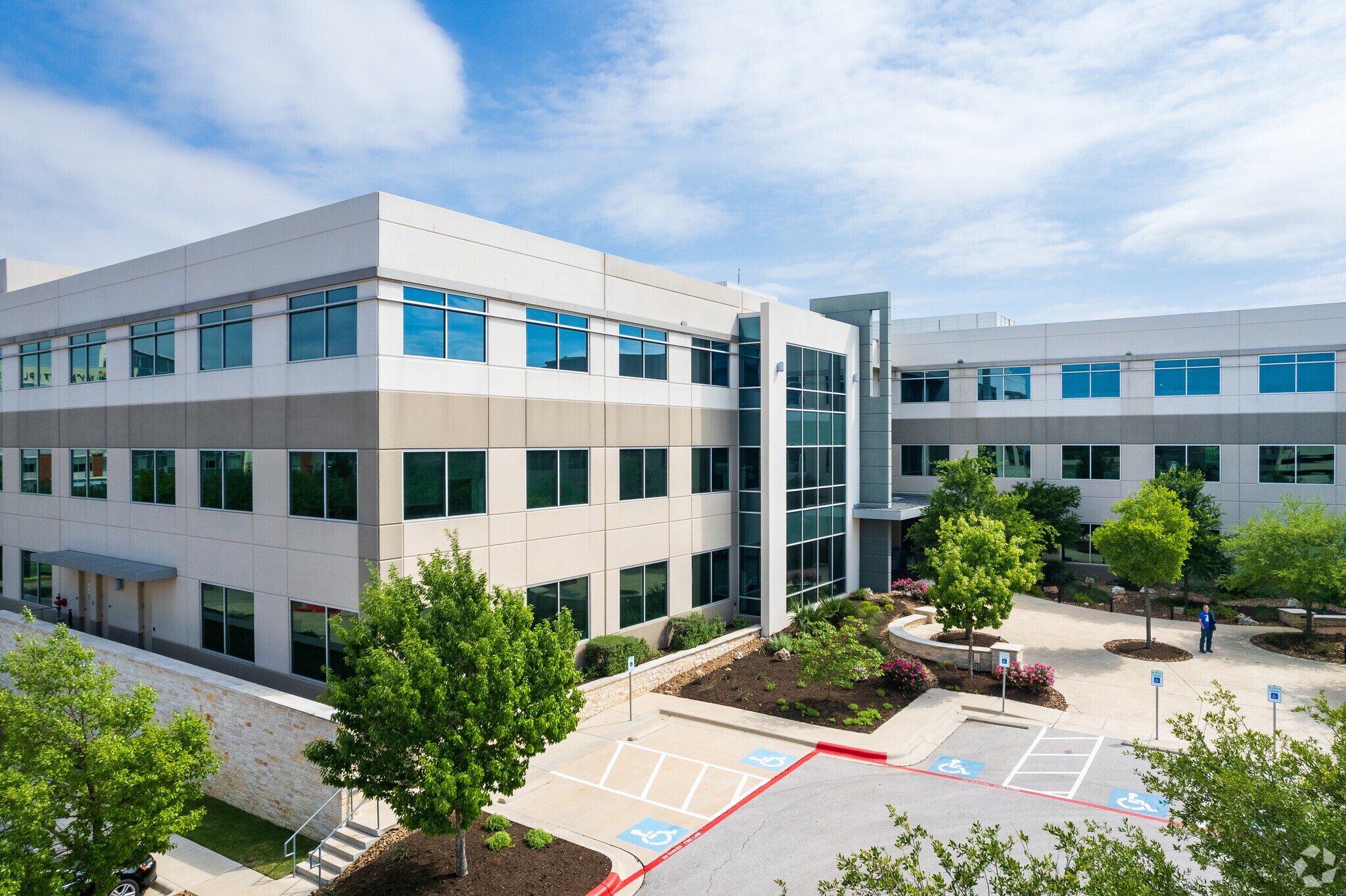 2700 La Frontera Blvd, Round Rock, TX à louer Photo principale– Image 1 sur 15