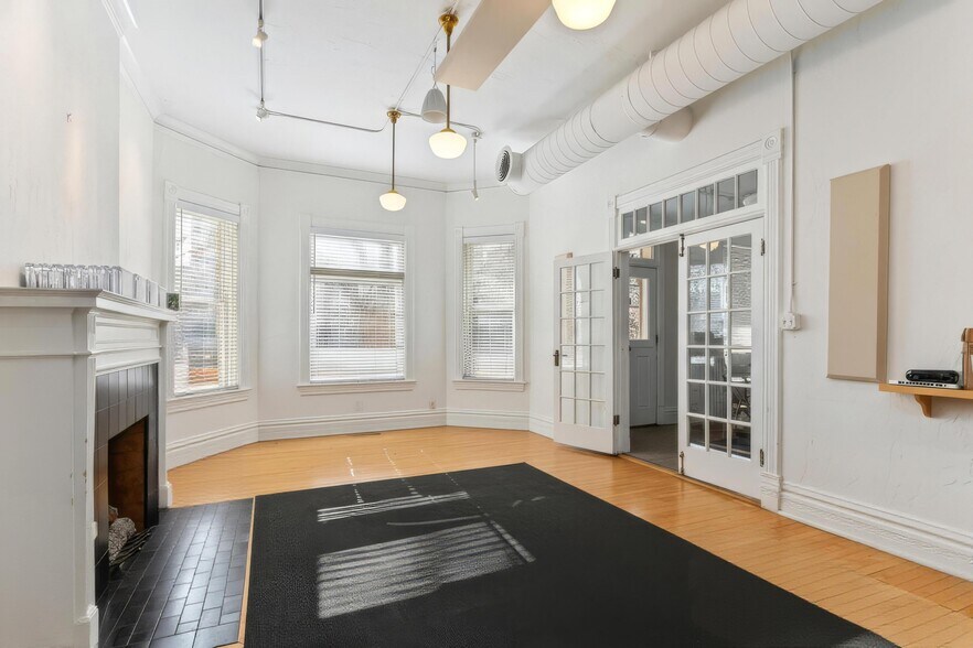 555 E South Temple, Salt Lake City, UT à louer - Photo de l’immeuble – Image 3 sur 15