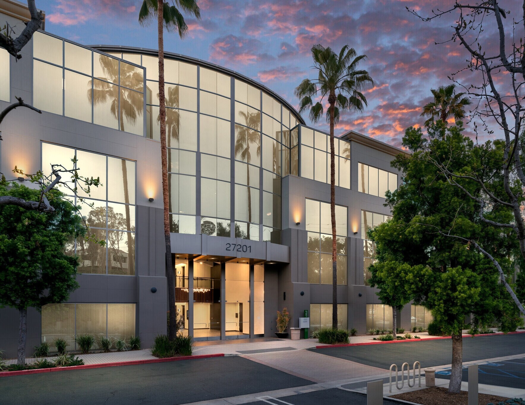 27201 Puerta Real, Mission Viejo, CA à louer Photo de l’immeuble– Image 1 sur 2