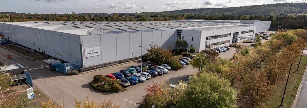 Bradbourne Dr, Milton Keynes à louer - Photo de l’immeuble – Image 2 sur 14