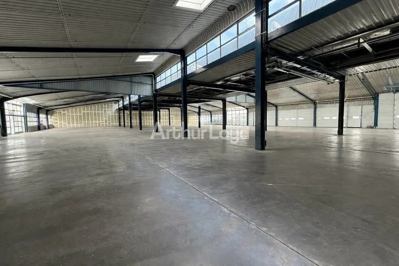 Industriel/Logistique dans Reims à louer - Photo de l’immeuble – Image 1 sur 8