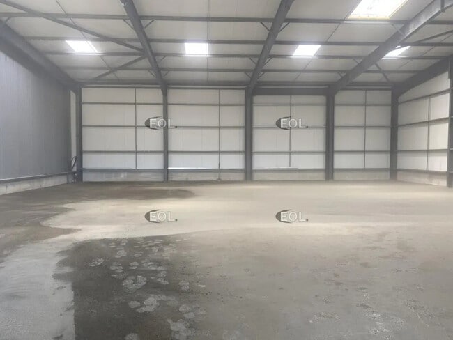 Plus de détails pour Industriel/Logistique à louer