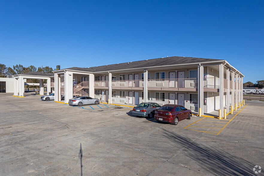 2090 Main St, Baker, LA à vendre - Photo de l’immeuble – Image 2 sur 5