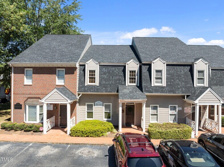 4002 Barrett Dr, Raleigh, NC à vendre - Photo de l’immeuble – Image 1 sur 34