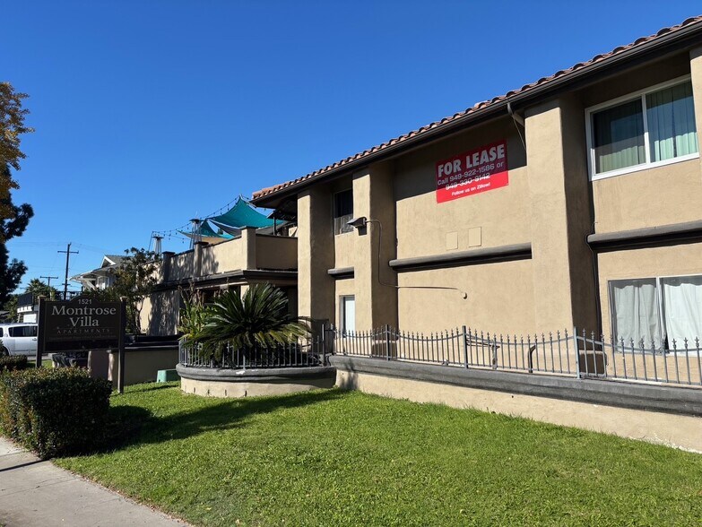 1521 E Canfield Ln, Anaheim, CA à vendre - Photo de l’immeuble – Image 2 sur 14
