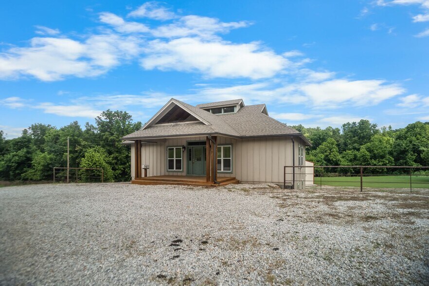 1600 Clifty Hwy portefeuille de 2 biens à vendre sur LoopNet.fr - Photo de l’immeuble – Image 2 sur 36