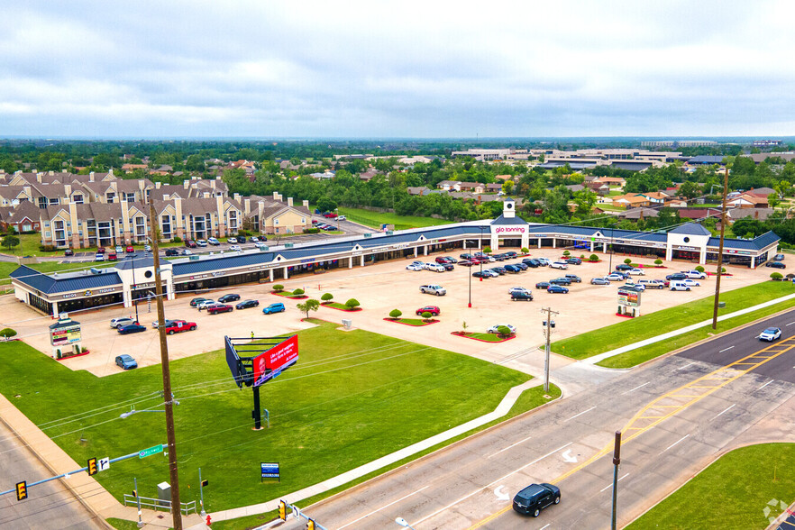 12301-12417 N Rockwell Ave, Oklahoma City, OK à louer - Aérien – Image 1 sur 5