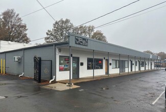 Plus de détails pour 2921-2937 Gibbon Rd, Charlotte, NC - Local commercial à louer