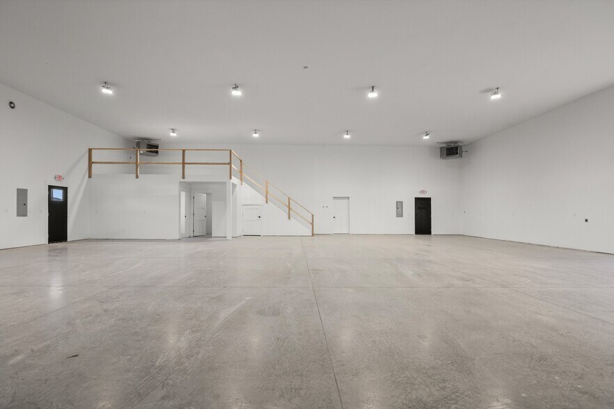 7535 Roughsawn Dr, Helena, MT à louer - Photo de l’immeuble – Image 3 sur 21