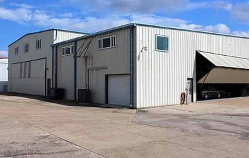 155-156 Aviator Dr, Fort Worth, TX à vendre Photo de l’immeuble– Image 1 sur 5