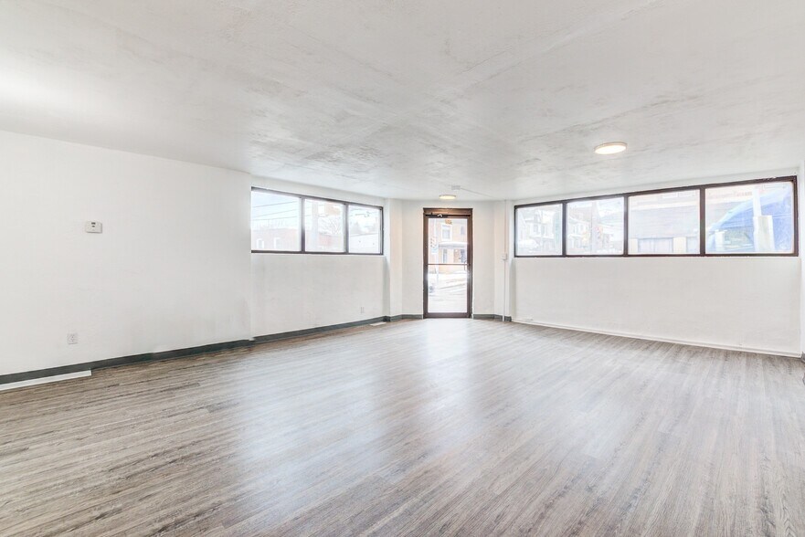 600-604 E Warrington Ave, Pittsburgh, PA à louer - Photo de l’immeuble – Image 2 sur 7