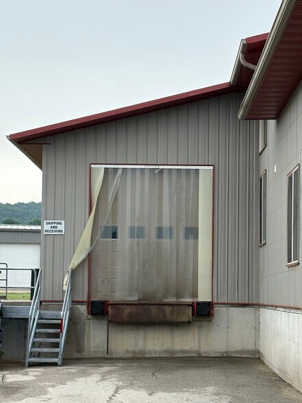 150 Jack Berg Ln, Coon Valley, WI à louer - Photo de l’immeuble – Image 3 sur 9
