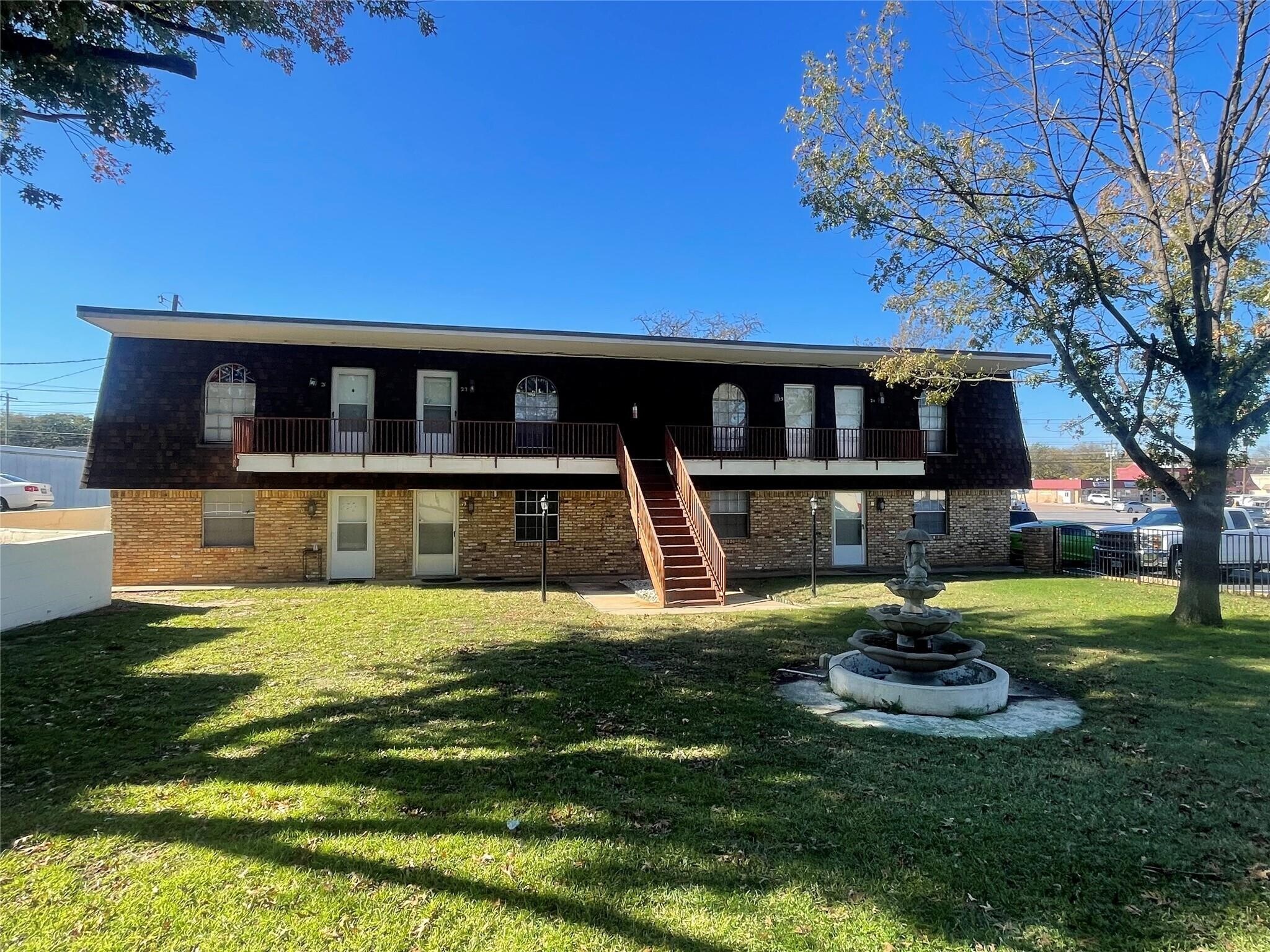 106 E Josephine St, Weatherford, TX à vendre Photo principale– Image 1 sur 27