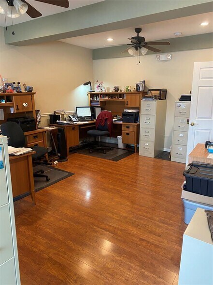 136 Jersey Ave, Port Jervis, NY à vendre - Photo de l’immeuble – Image 2 sur 7