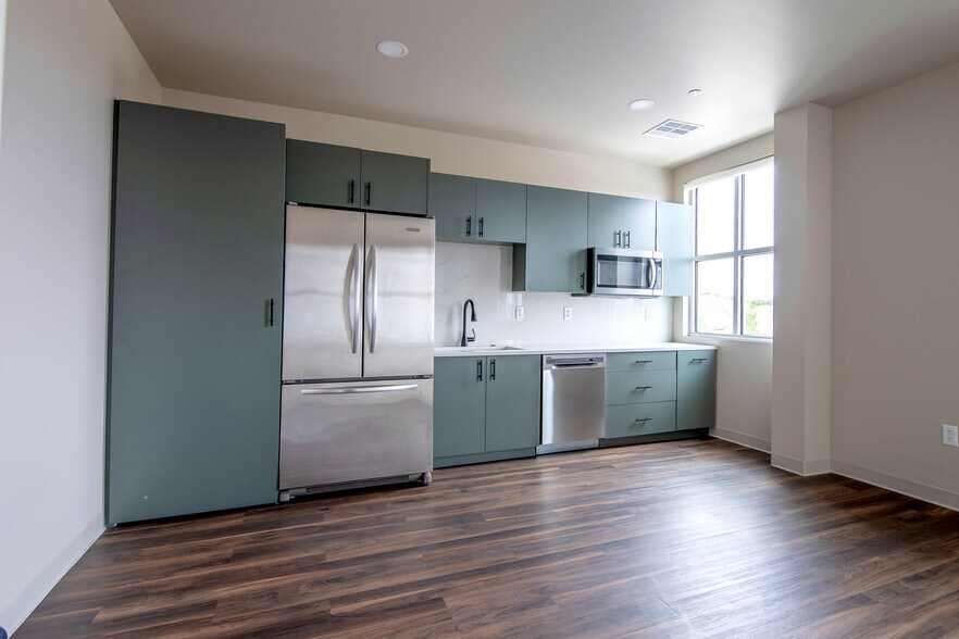 13315 E 112th St N, Owasso, OK à louer - Photo de l’immeuble – Image 3 sur 21