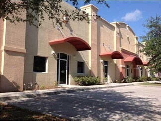 Plus de détails pour 827-829 S Kings Hwy, Fort Pierce, FL - Industriel/Logistique à louer