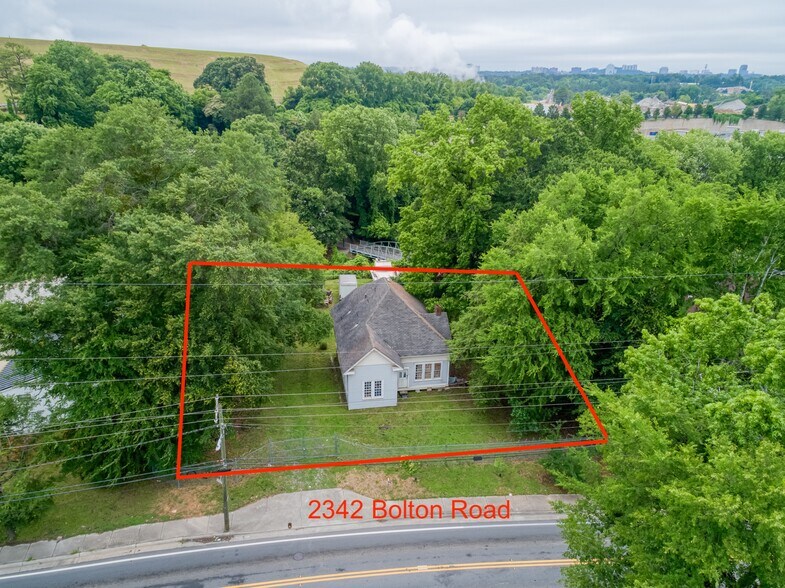 2342 Bolton Rd, Atlanta, GA à louer - Aérien – Image 2 sur 9