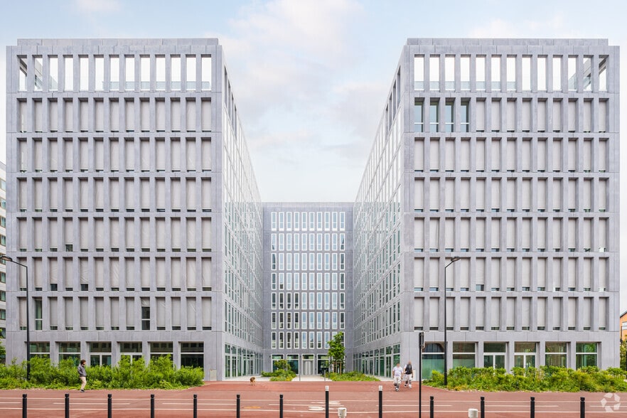 2 Rue Des Fillettes, Aubervilliers à louer - Photo de l’immeuble – Image 3 sur 5