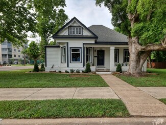 Plus de détails pour 303 E Locust St, Angleton, TX - Bureau à louer