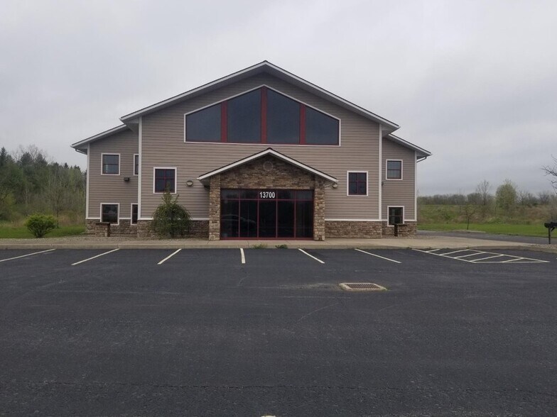 13700 Olean Rd, Sardinia, NY à louer - Photo de l’immeuble – Image 1 sur 12