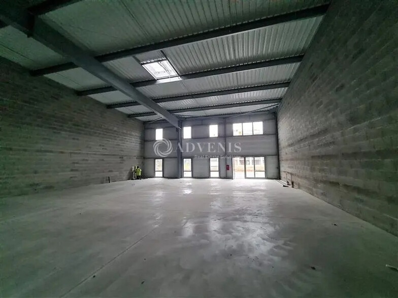 Local d’activités dans Saint-Brieuc à louer - Photo intérieure – Image 2 sur 5