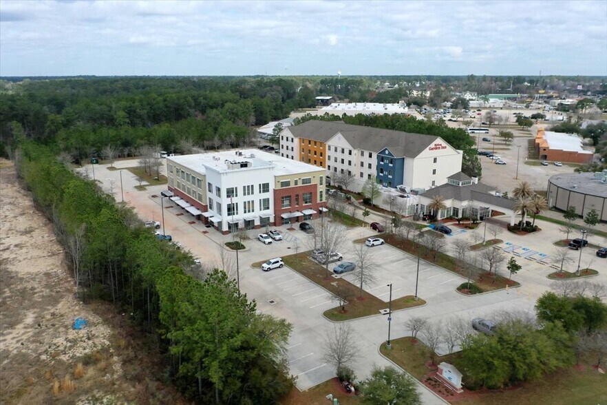 300 Holiday Square Blvd, Covington, LA à louer - Photo de l’immeuble – Image 2 sur 24