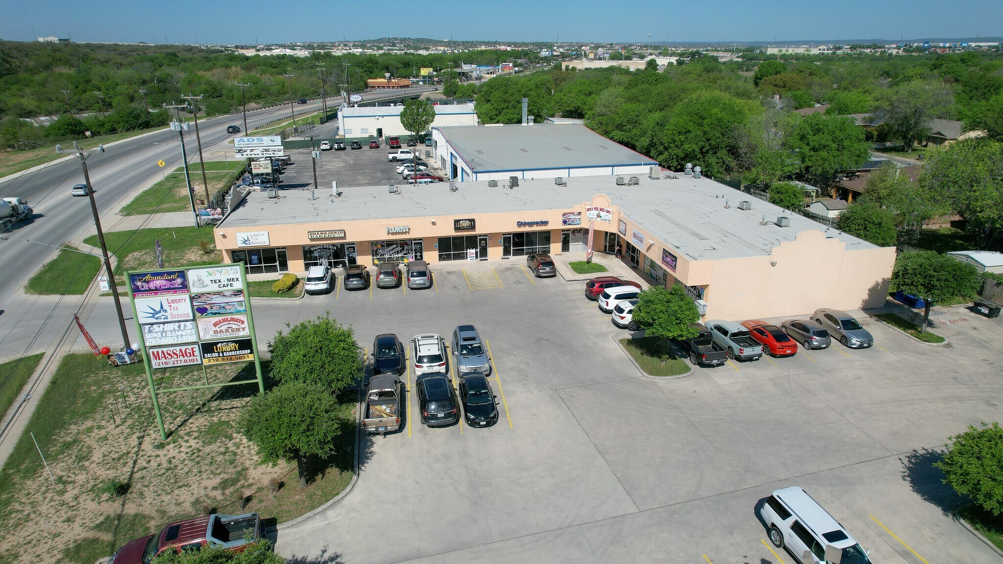 10203 Culebra Rd, San Antonio, TX à vendre Photo de l’immeuble– Image 1 sur 13