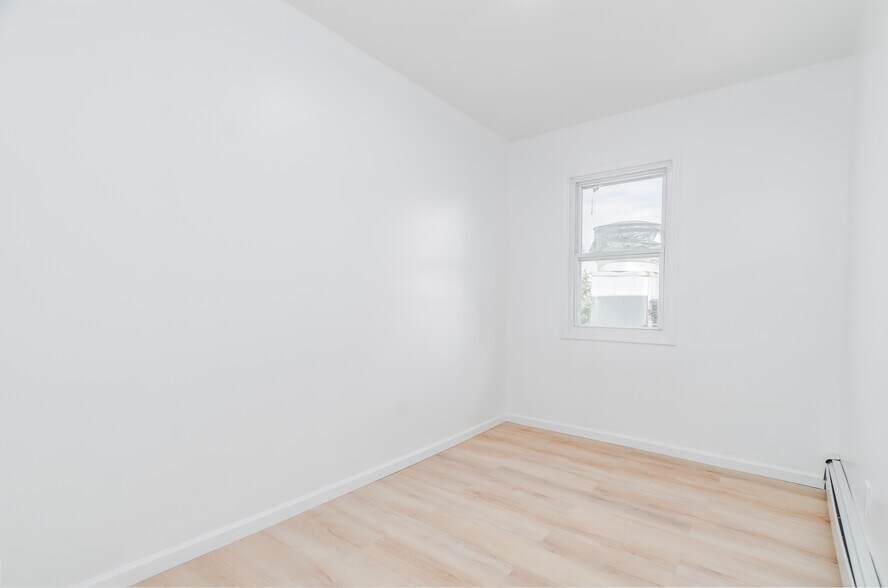 147 Avenue E, Bayonne, NJ à vendre - Photo de l’immeuble – Image 3 sur 37