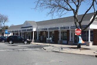 161 Levittown, Hicksville, NY à louer Photo de l’immeuble– Image 1 sur 1