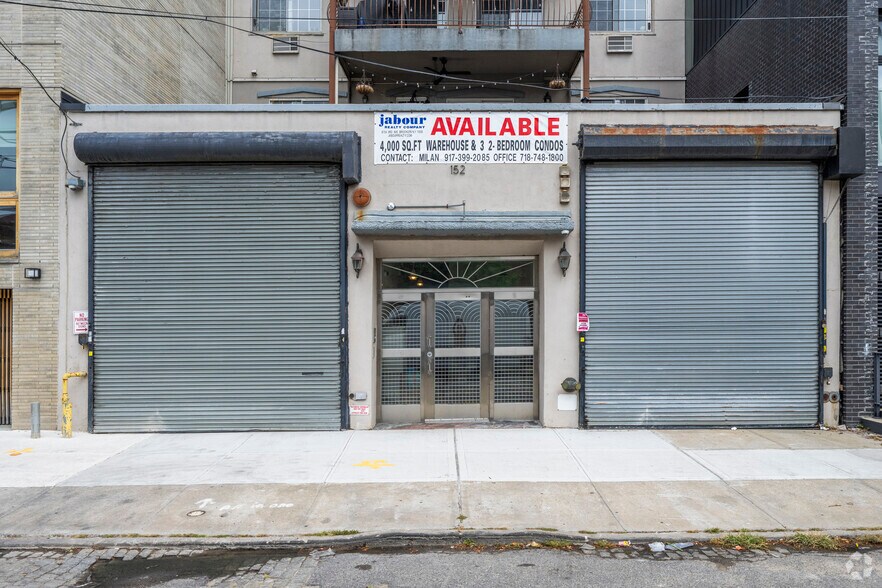 152 Beard St, Brooklyn, NY à louer - Photo de l’immeuble – Image 3 sur 3