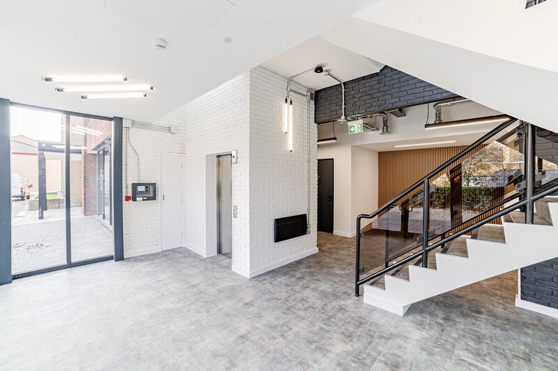 602 South Seventh St, Milton Keynes à louer - Photo de l’immeuble – Image 3 sur 12