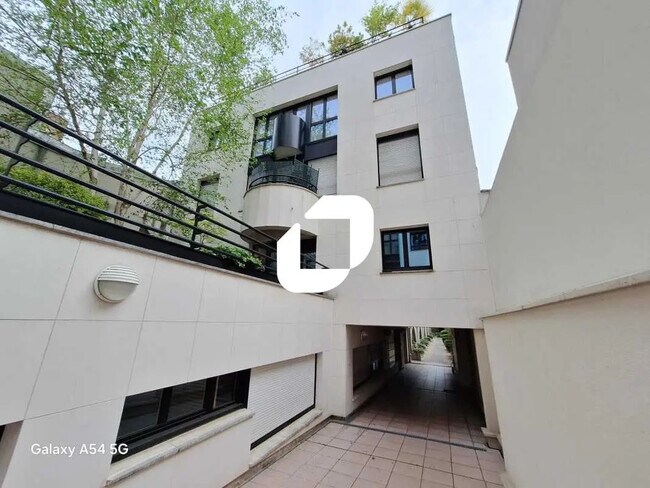 Plus de détails pour Bureau à vendre