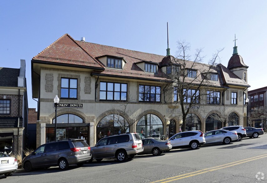 7 E Ridgewood Ave, Ridgewood, NJ à louer - Photo de l’immeuble – Image 2 sur 26