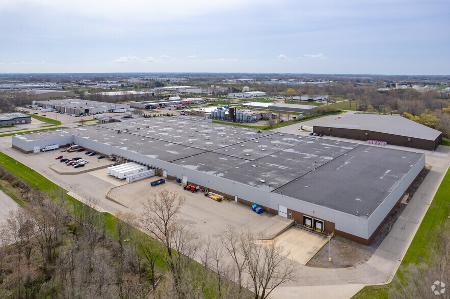 900 Brooks Ave, Holland, MI à louer - Photo de l’immeuble – Image 2 sur 4
