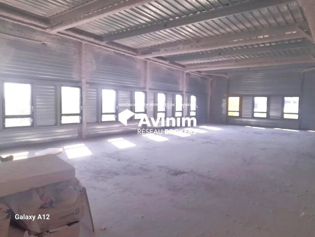 Bureau dans Saint-Jean-le-Blanc à louer Photo de l’immeuble– Image 1 sur 7