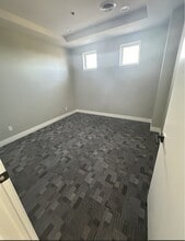 12021 Pennsylvania St, Thornton, CO à louer Photo de l’immeuble– Image 1 sur 6
