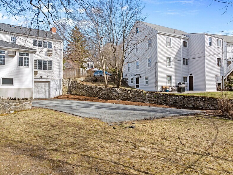 1646 Centre St, Boston, MA à vendre - Photo de l’immeuble – Image 2 sur 48