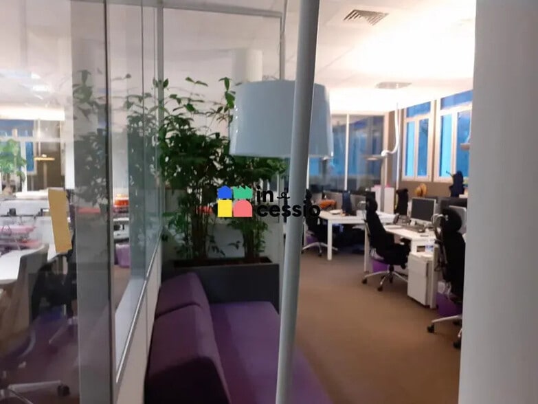 Bureau dans Le Mans à louer - Photo de l’immeuble – Image 3 sur 7