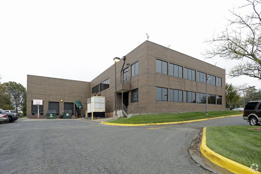 10310 W 84th Ter, Lenexa, KS à louer - Photo de l’immeuble – Image 3 sur 4