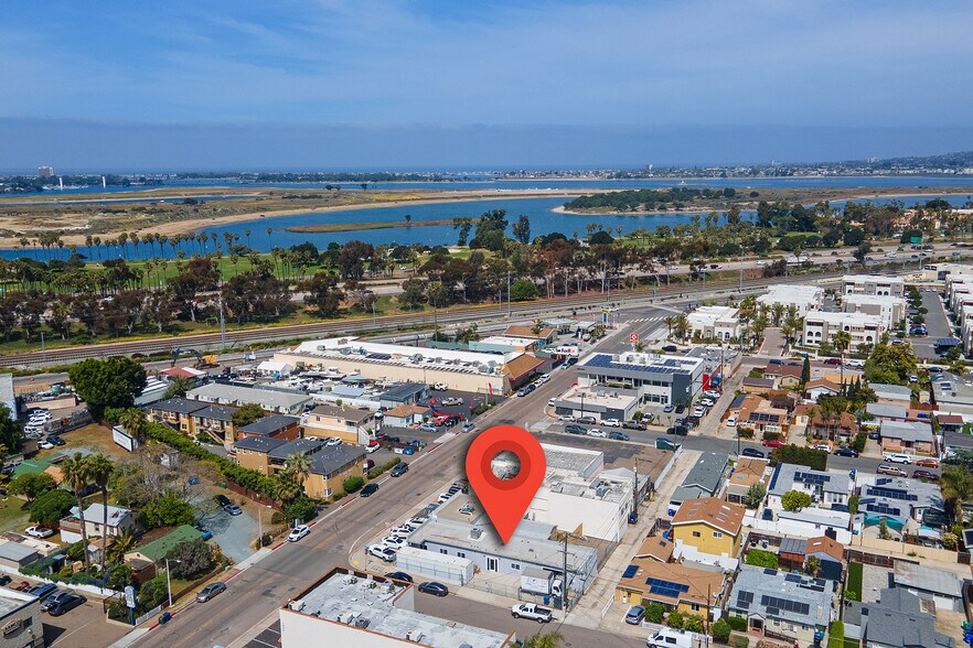 1451 Morena Blvd, San Diego, CA à vendre - Photo de l’immeuble – Image 2 sur 35